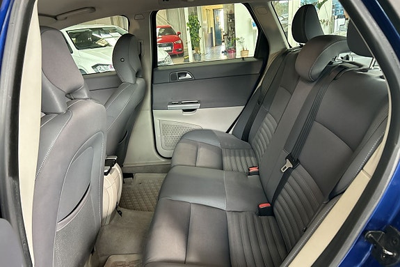 Volvo V50 22 of 29