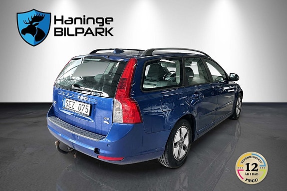 Volvo V50 6 of 29