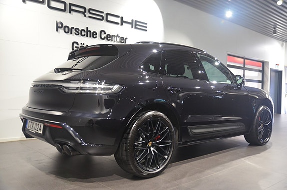 Porsche Macan GTS 4 of 17