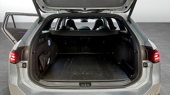 Volkswagen Passat 12 of 12