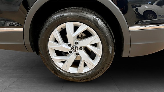 Volkswagen Tiguan Allspace 6 of 12