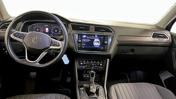 Volkswagen Tiguan Allspace 9 of 12