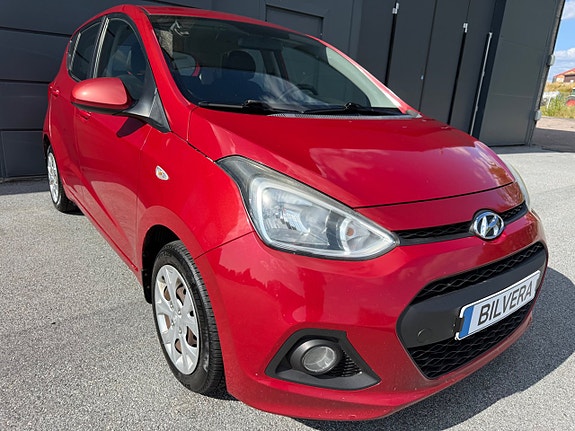 Hyundai i10 3 of 12