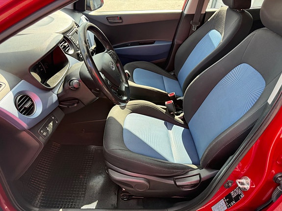 Hyundai i10 7 of 12