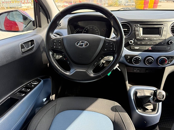Hyundai i10 9 of 12