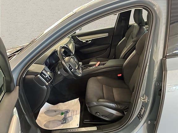 Volvo V90 4 of 12