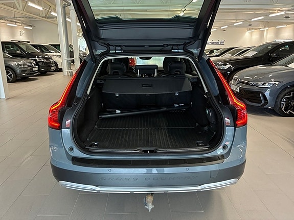 Volvo V90 9 of 12