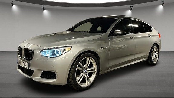BMW 550i 2 of 12