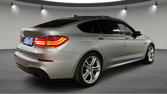 BMW 550i 5 of 12