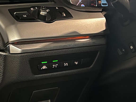 BMW 550i 8 of 12