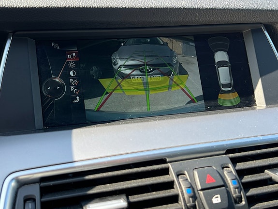 BMW 550i 10 of 12