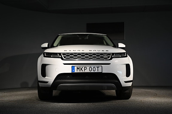 Land Rover Range Rover Evoque 9 of 17
