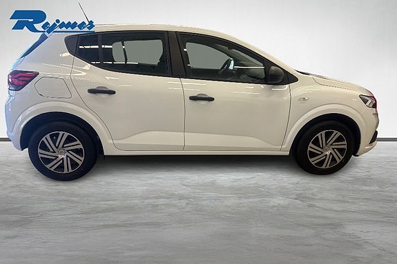 Dacia Sandero 3 of 17