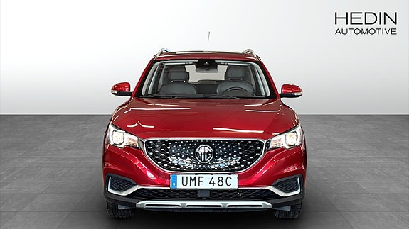 MG ZS 8 of 9