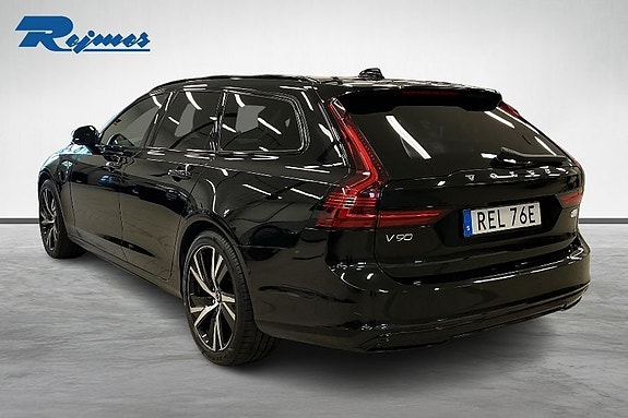 Volvo V90 2 of 18