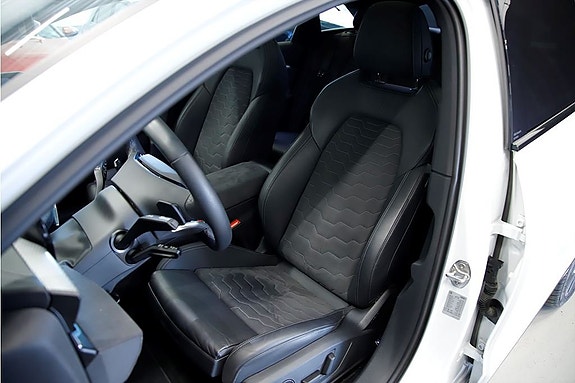 Audi A6 8 of 19