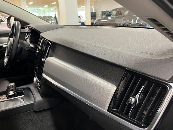 Volvo V90 12 of 17