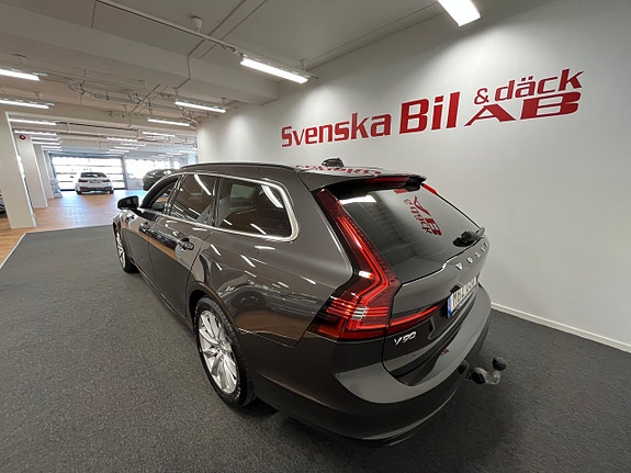 Volvo V90 9 of 17