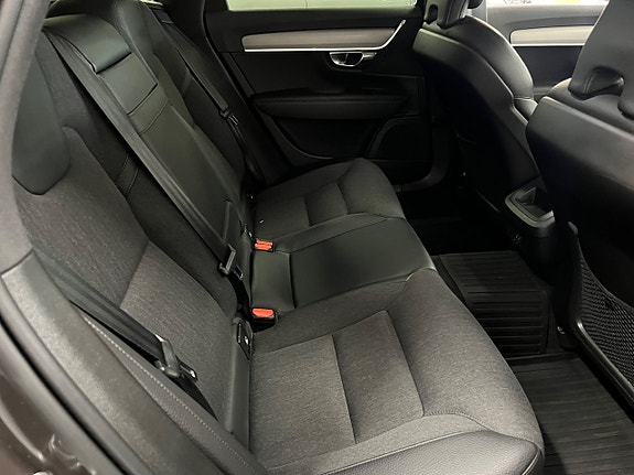 Volvo V90 15 of 17