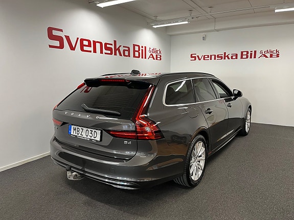 Volvo V90 8 of 17