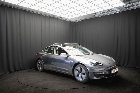 Tesla Model 3 5 of 22