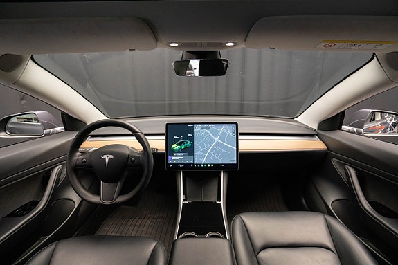 Tesla Model 3 13 of 22