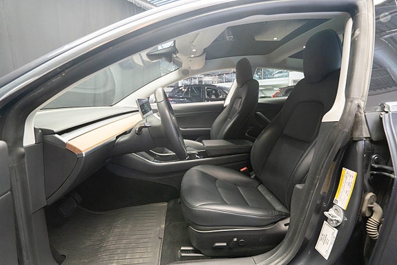 Tesla Model 3 16 of 22