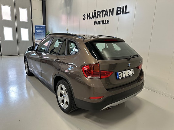 BMW X1 3 of 30