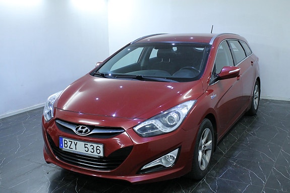 Hyundai i40 2 of 10