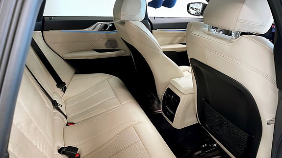 BMW i4 5 of 9