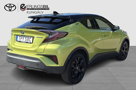 Toyota C-HR 14 of 17