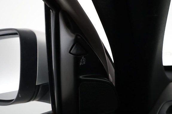 Volvo XC60 9 of 21