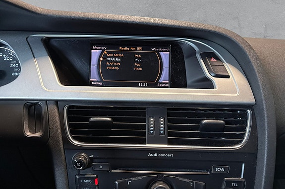Audi A4 11 of 17