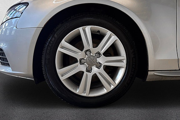 Audi A4 9 of 17