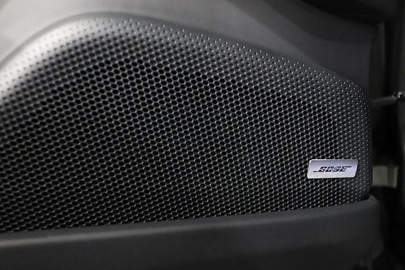 Porsche Panamera 4 14 of 22