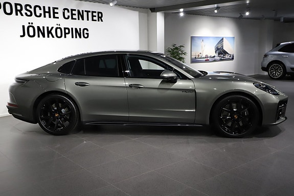 Porsche Panamera 4 4 of 22
