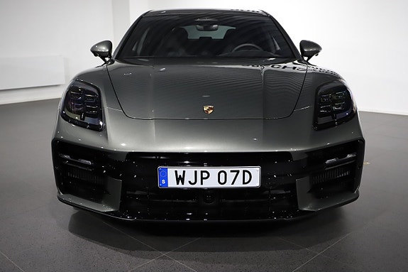 Porsche Panamera 4 5 of 22