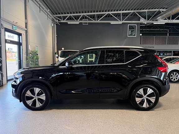 Volvo XC40 5 of 22
