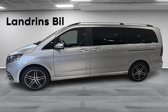Mercedes-Benz V300 4 of 14