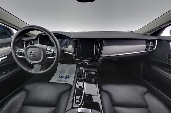 Volvo V90 7 of 17