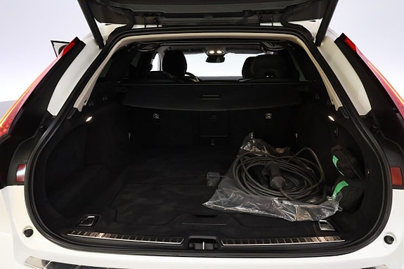 Volvo V90 13 of 17
