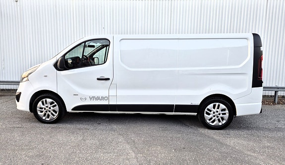 Opel Vivaro 4 of 24