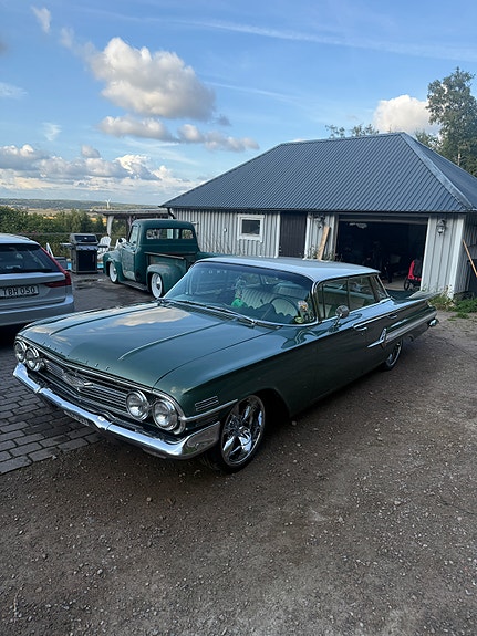 Chevrolet Impala 10 of 11