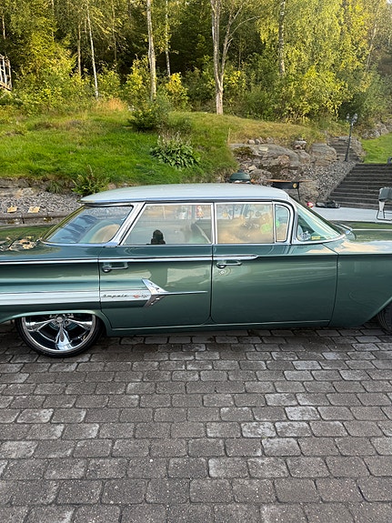 Chevrolet Impala 11 of 11