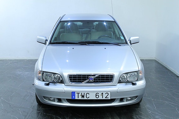 Volvo S40 3 of 11