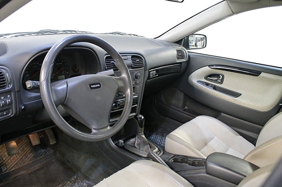 Volvo S40 11 of 11