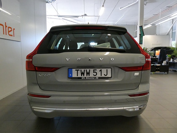 Volvo XC60 9 of 24