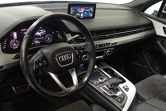 Audi Q7 6 of 30