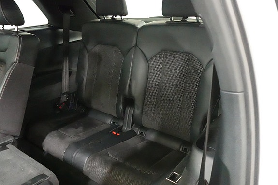 Audi Q7 26 of 30