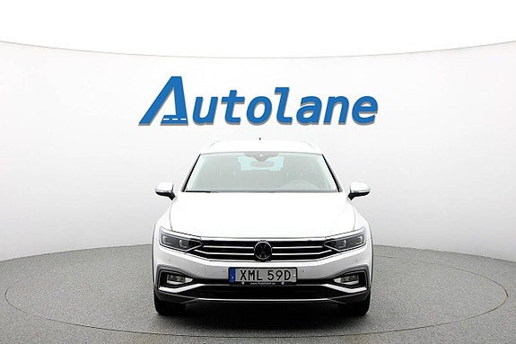 Volkswagen Passat Alltrack 3 of 30
